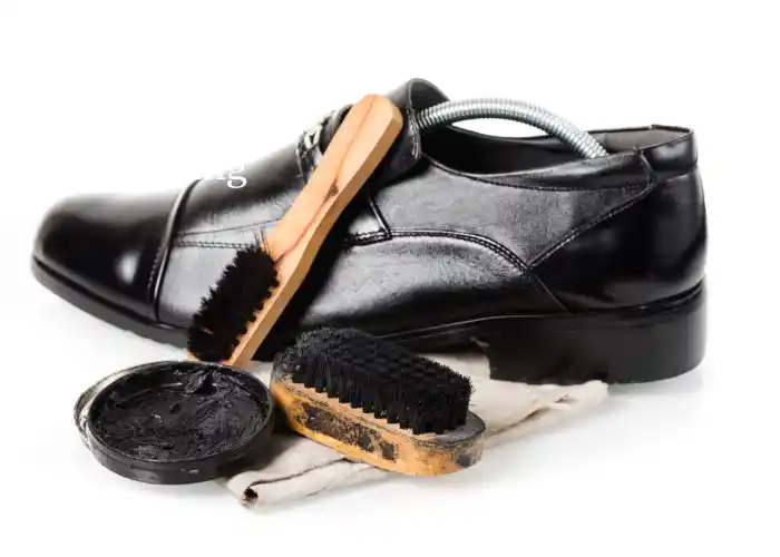  Stop squeaking by polishing your shoes